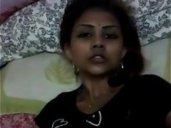 Tamil Girl Fingers in Pussy